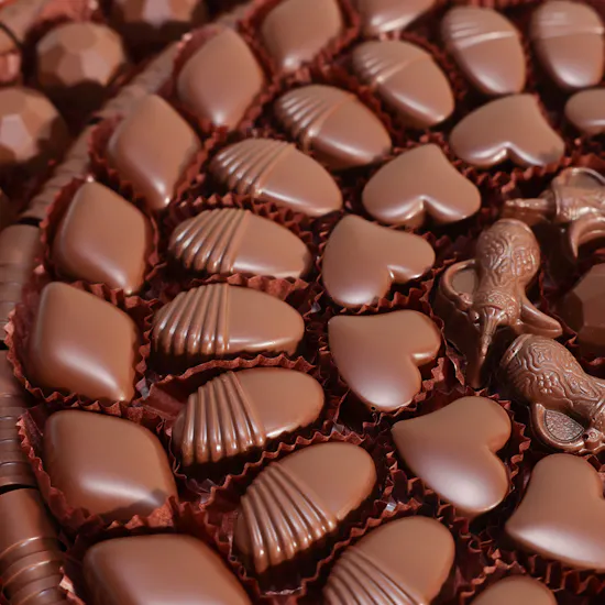 Floward Assorted Large Chocolate Tray