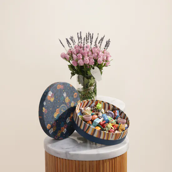 Venchi Murrine Cremino and Chocoviar Chocolate Gift Box | Whispering Grace Flower