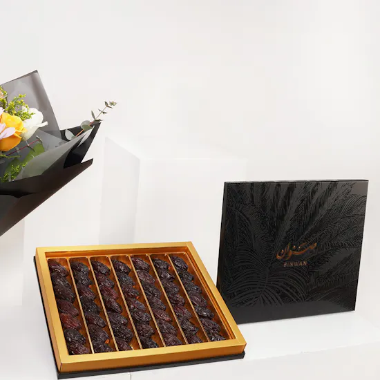 Sinwan Majdool Jumbo Dates | Roses