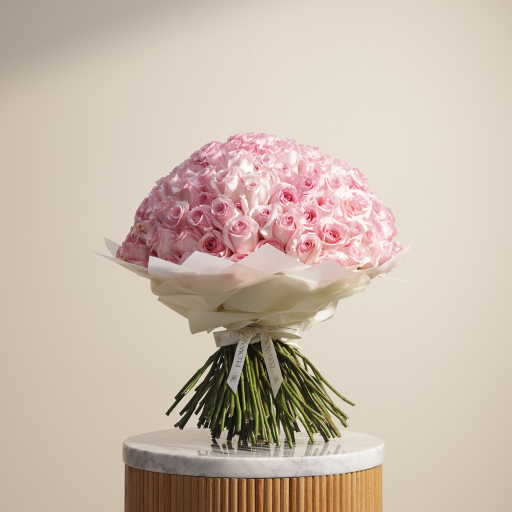 Soft Petals Bouquet | 150 Roses