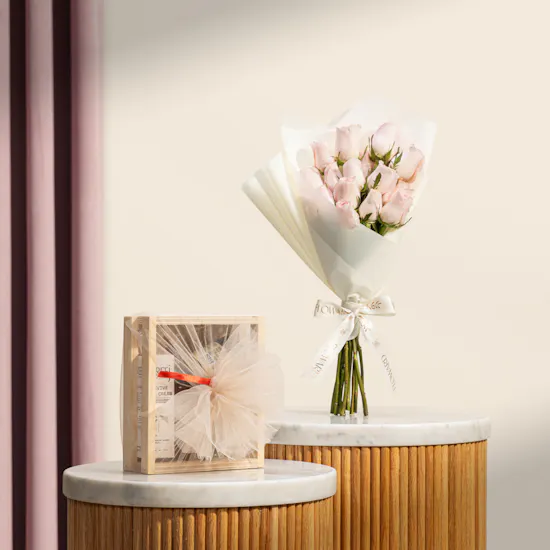 Areej Sleeping Set | Bright Flowers Bouquet