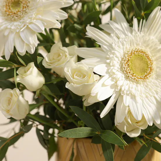Silent Embrace Flowers Vasw