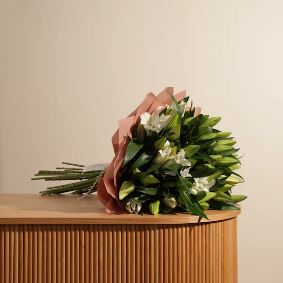 Purest Dawn White Lilies | 25 Flowers