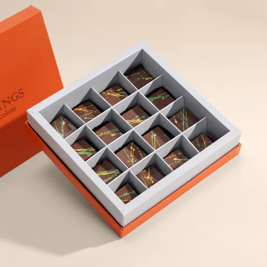 Fillings Chocolate Dubai Chocolate Box & Light of Sakina Set with Flowers