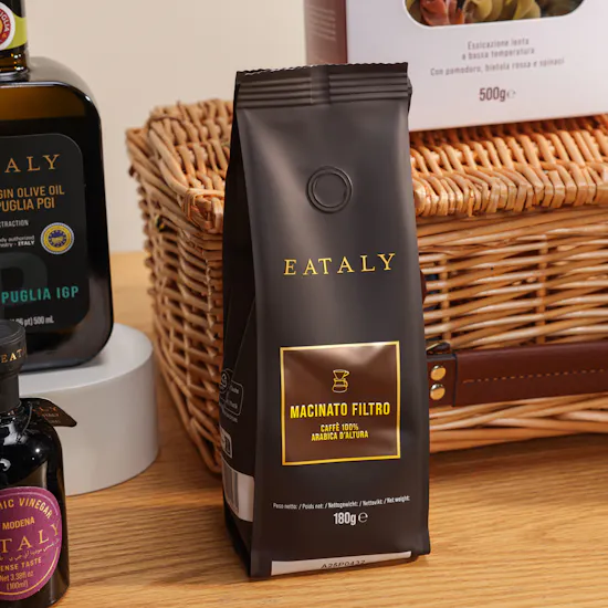 سلة نكهات إيطالية مميزة من إيتالي | زهور يوم الميلاد السعيدة
