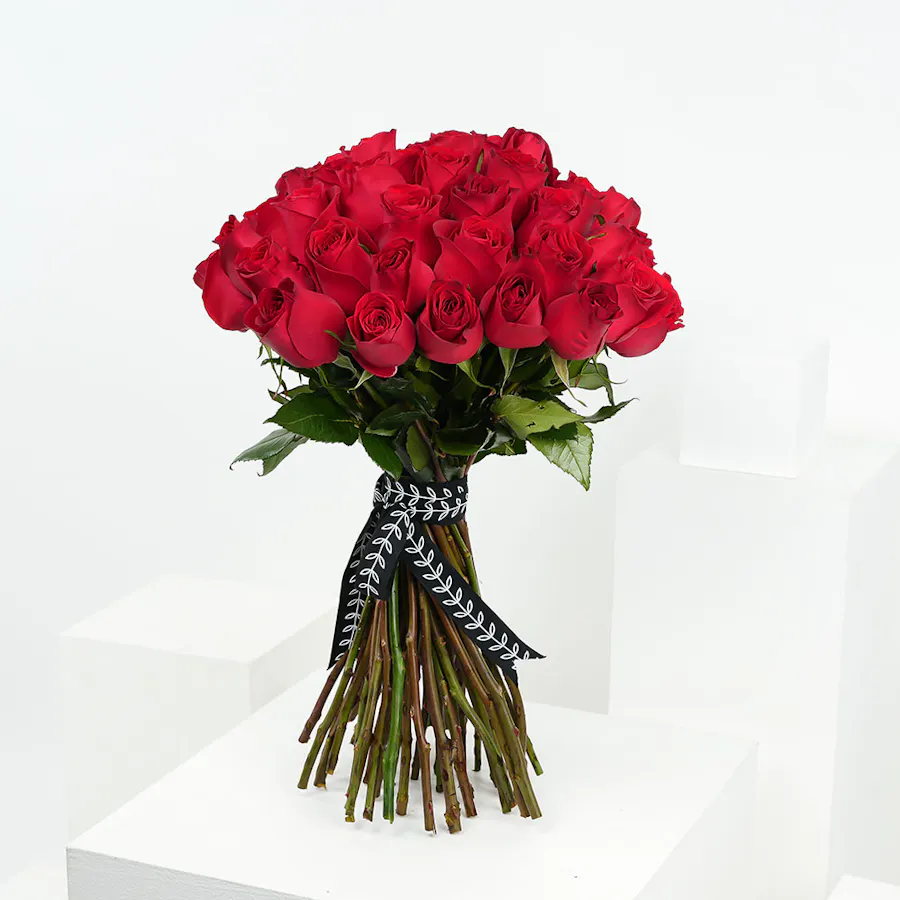 50 Red Roses | Black Ribbon 3