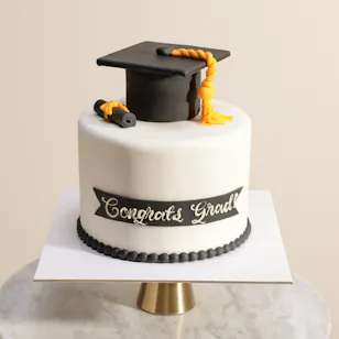 Floward Class of 2026 Graduation Cake