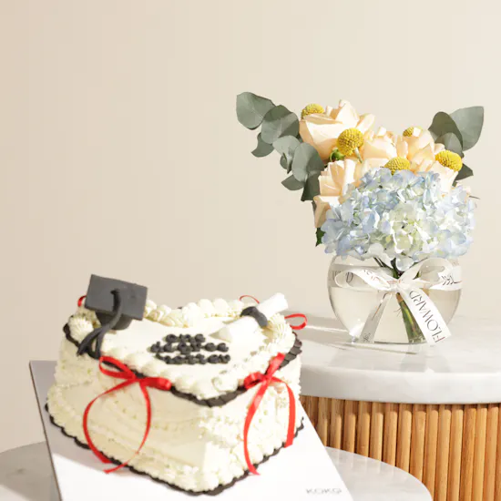 Koko Heart Graduation Cake | Glam Flower Vase