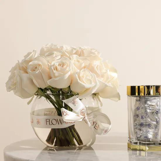 Abdul Samad Al Qurashi Malaki Perfumed Agarwood Bakhoor | Serene White Roses Vase
