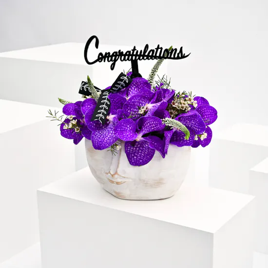 purple Graduation vase Arabic topper