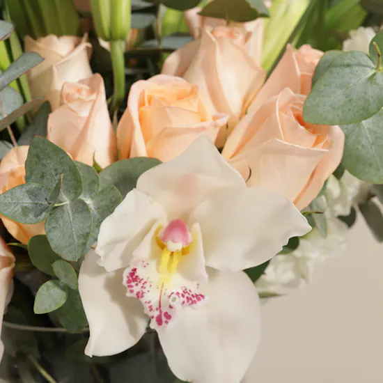 Soft Harmony Flowers Vase