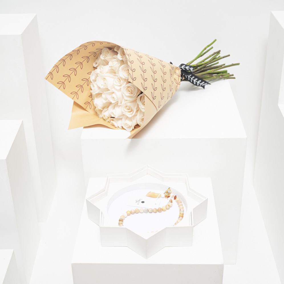Tasneem Eshki Grace Necklace | 25 White Roses Bouquet