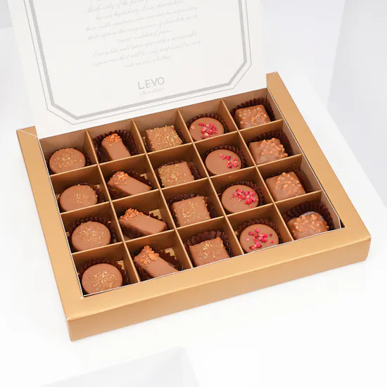 Preserved White Rose with LEVO Chocolate