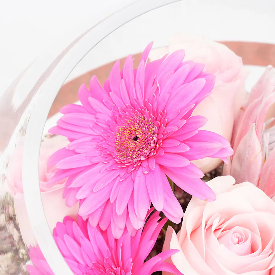 Spring Beauty | Fishbowl Vase 4