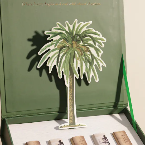 Abucci Founding Day Chocolate Box