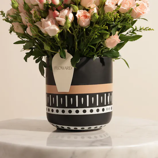 Rosy Garden Grace Flower Vase