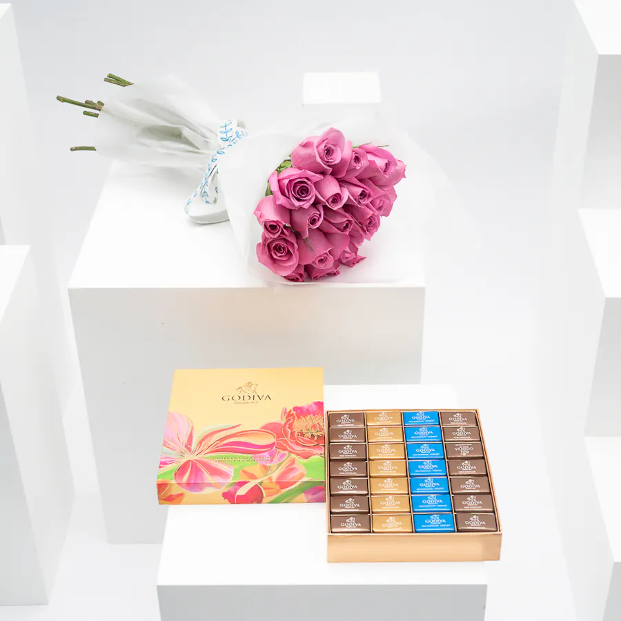 Godiva Napolitain Chocolate | Roses 1