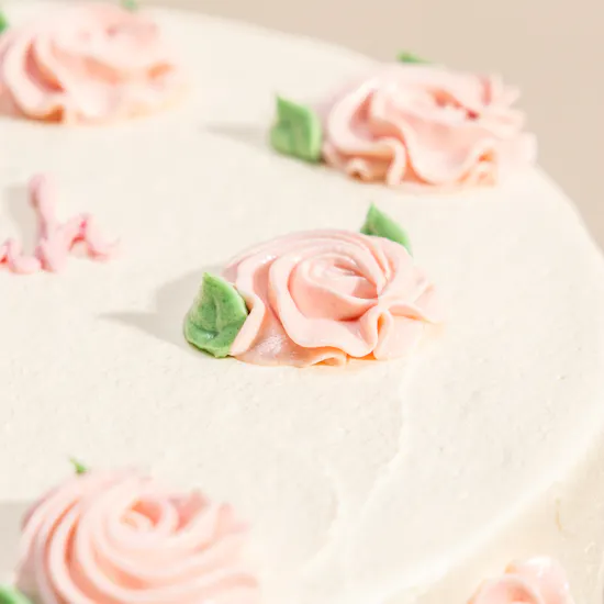 Floward Personalized Roses Cake