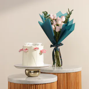 December Cake Hajj Pink Floral Cake | Charming Flowers December Cake Hajj Pink Floral Cake | Charming Flowers