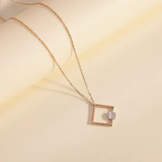 Lustro Stellarosa Diamond Necklace
