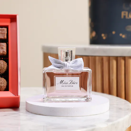 Sweet & Elegant Gift | Love Flowers Box