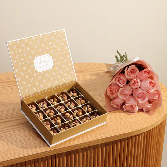 Linne Suger Free Dark Chocolate with Nuts Box | Royal Flowers Bouquet