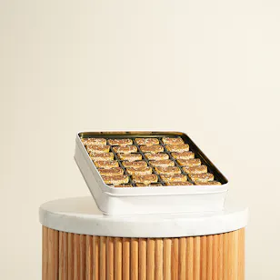 Kaek Blady Makrouta Box 