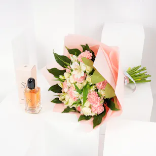 Giorgio Armani Si for Women | Flowers Bouquet