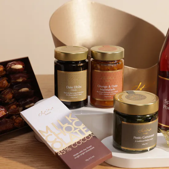 Bateel Mira Gift Hamper | Royal Fusion Flower