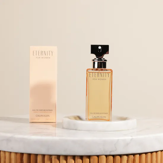 عطر إترنيتي انتنس او دي بارفيوم للنساء من كالفين كلاين