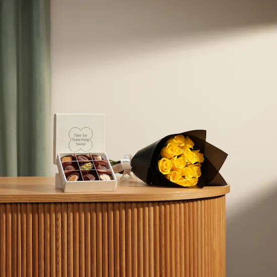 Floward Small Mix Chocolate Box | Sunshine Beauty Flowers