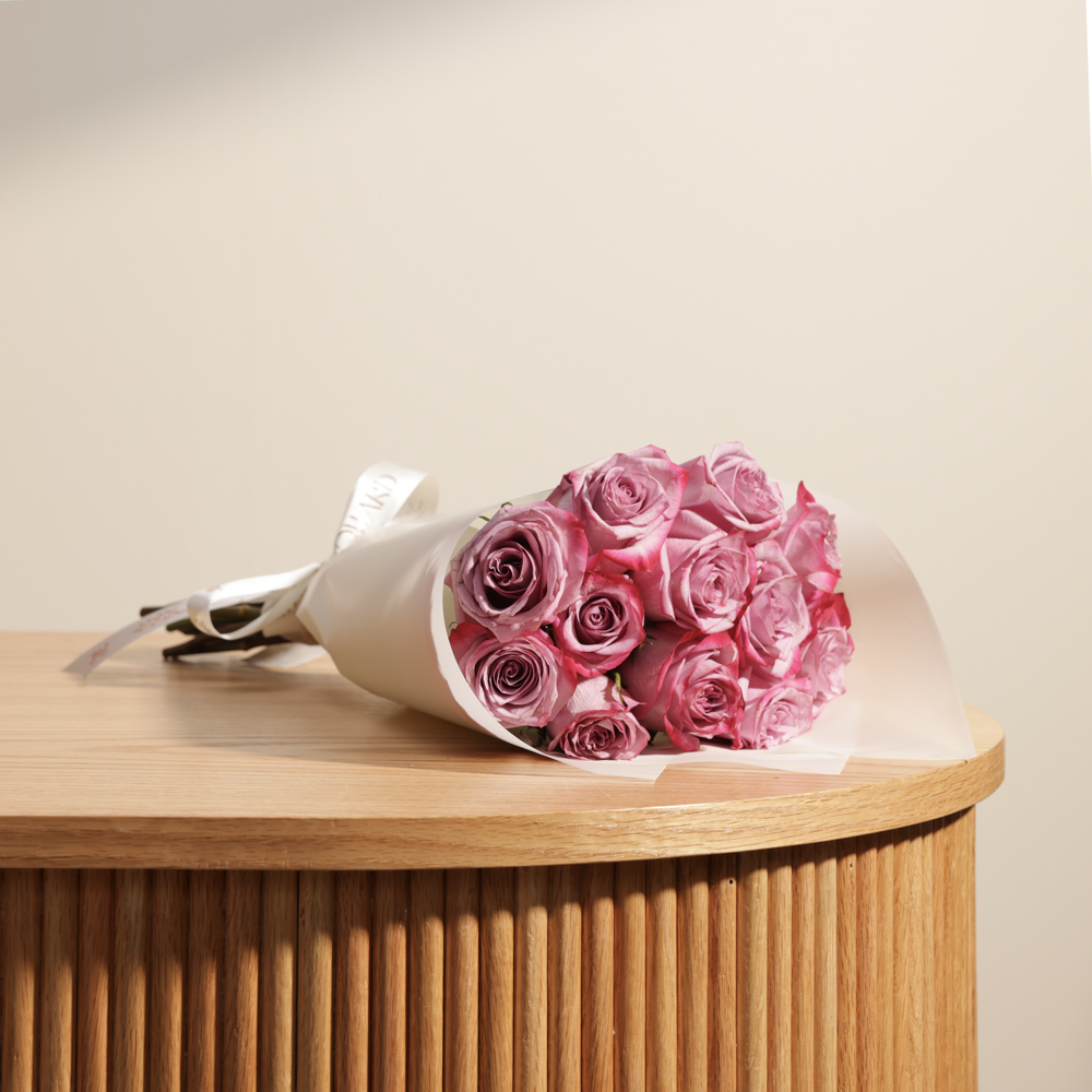 باقة جوري بنفسجي رائع | 12 جوري