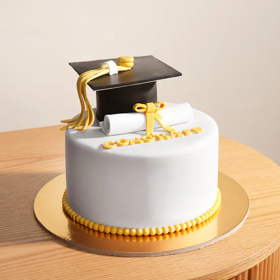 Graduation Cake for Her | Pink Roses