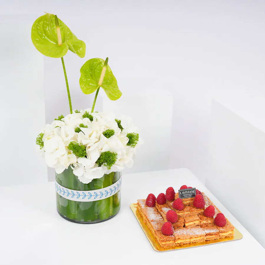 Laviviane Mille Feuille Bites Big Box | Spring Vase 1