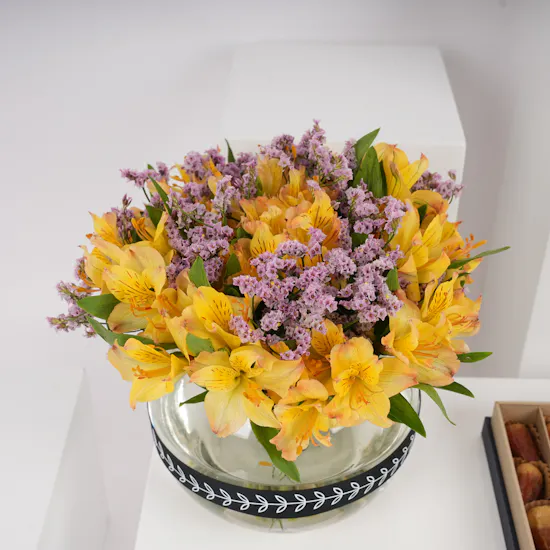Nua Large Luxury Box | Bright Flowers