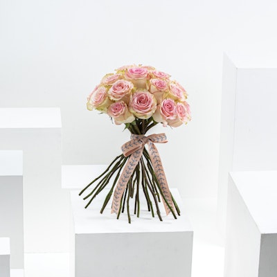 Petals | Esperance Roses Hand Bouquet