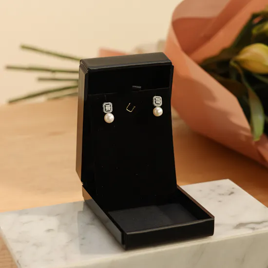 Nava Jewellery Earrings | Delightful Flowers Bouquet