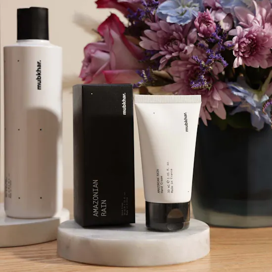 Waldorf Astoria Spa Deep Tissue Massage Gift Voucher | Mubkhar Personal Care Set and Flowers