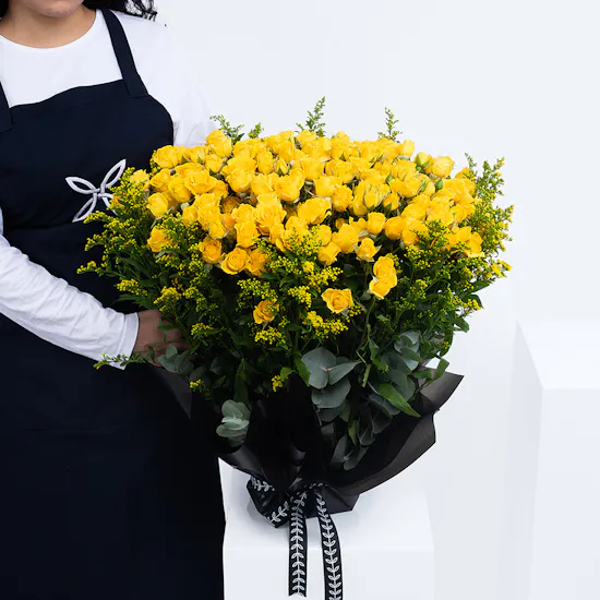 30 Yellow Baby Roses | Black Wrap