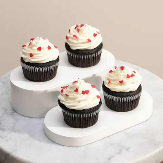Floward Mini Heart Cupcake