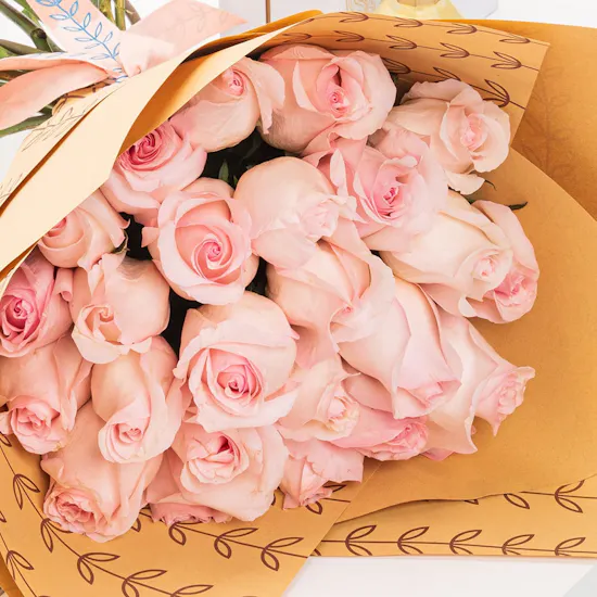 Lootah Pink Poison 80ml | Pink Roses