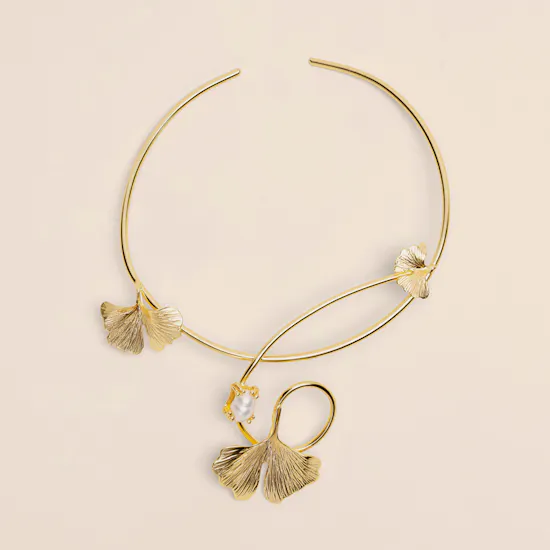 Lynyer Gold-plated Twisted Flora Pearl Necklace