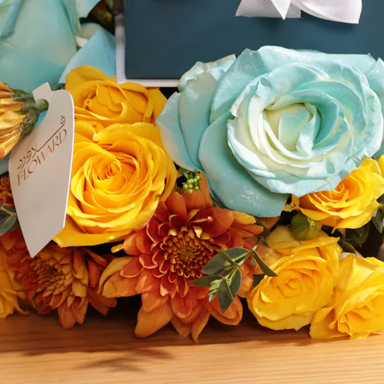 Floward Gardenia Candle | Happiness Blooms