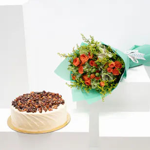 Sucre de Nada Carrot Cake | Bright Blooms Bouquet Sucre de Nada Carrot Cake | Bright Blooms Bouquet