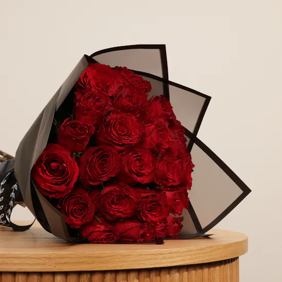 Sweetylicious Chocolate Cake | 25 Red Rose