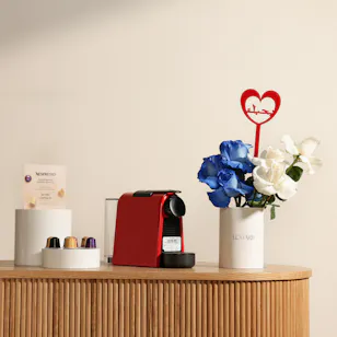 Nespresso Coffee Machine | I Love You Sentimental Flowers Box