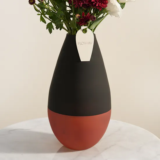 Deep Contrast Flower Vase