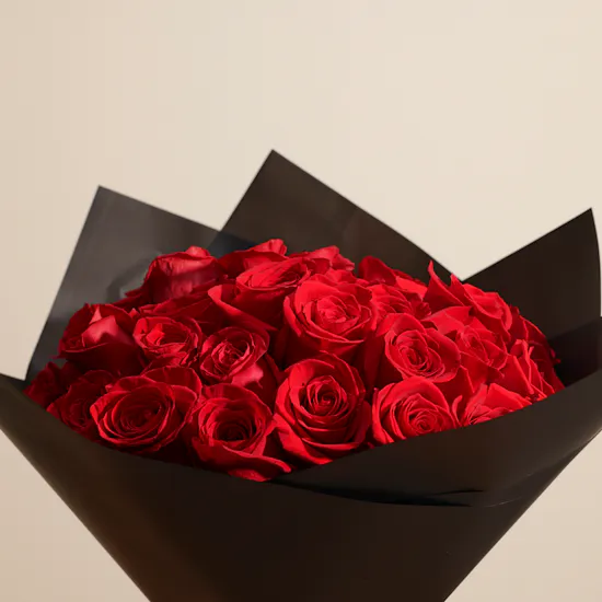 Romantic Crimson Roses Bouquet | 35 Flowers