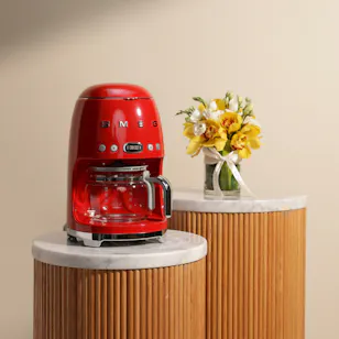 Smeg 50's Style Red Drip Filter Coffee Machine | Charming Flower Vase