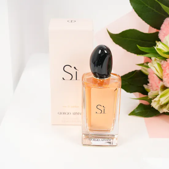 Giorgio Armani Si for Women | Flowers Bouquet